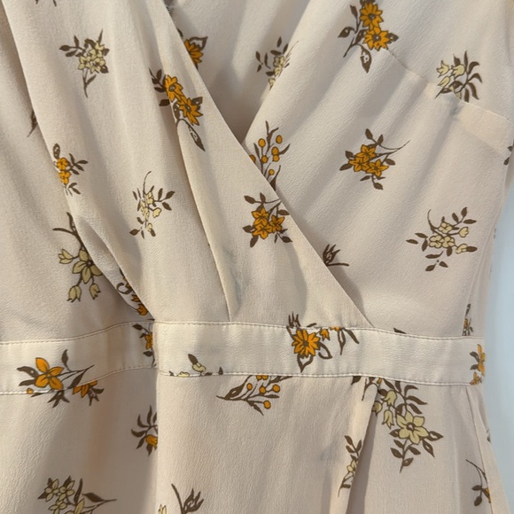 Madewell maxi dress in creamy blush with orange and yellow flowers. Size medium - Picture 3 of 5